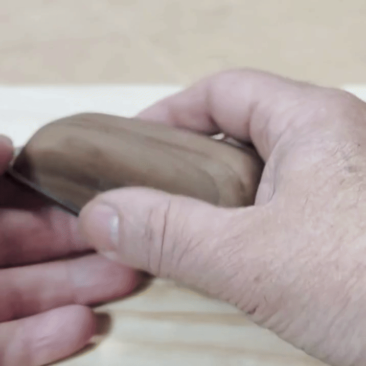 Ergonomic Glue Remover