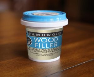 FamoWood 40022126 Latex Wood Filler on wooden surface