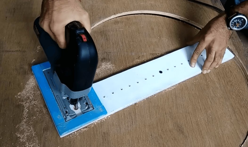 cutting circle with a jig