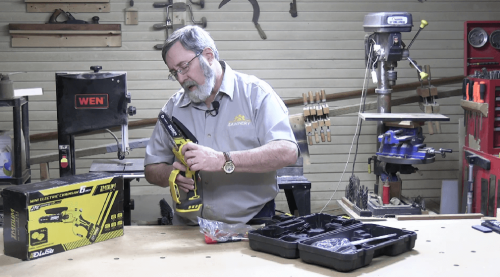 Adjusting the Imoum Cordless 6-inch Chainsaw