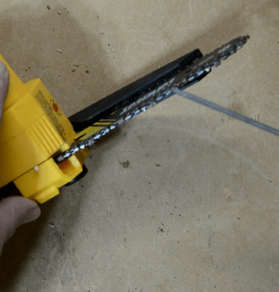 Imoum Cordless 6-inch Chainsaw chain up close