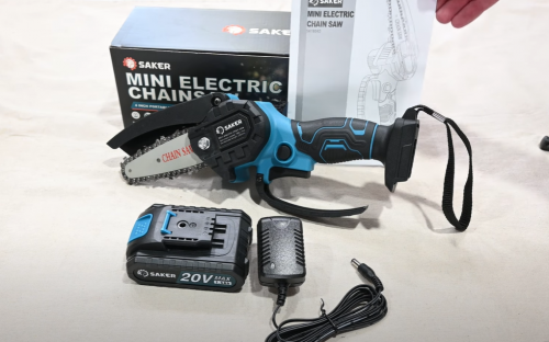 Saker Mini Chainsaw and accessories
