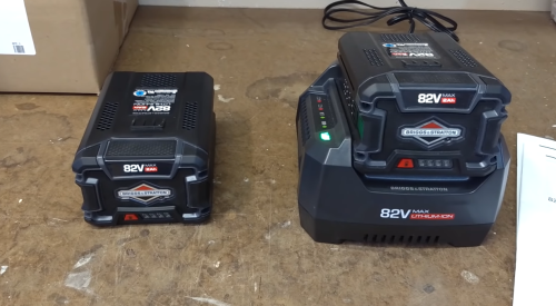 battery of Snapper XD 82V MAX Cordless Electric