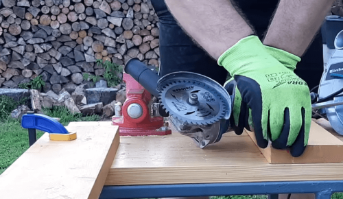 installing blade on a circular power saw