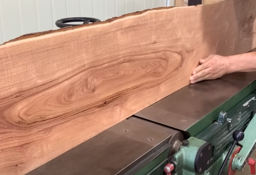 comparing mahogany wood to oak