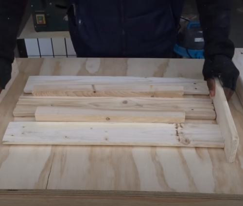 making the base of a crate