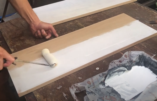 painting a plywood