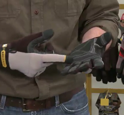 reinforced non-slip layer of YOUNGSTOWN Chainsaw Glove
