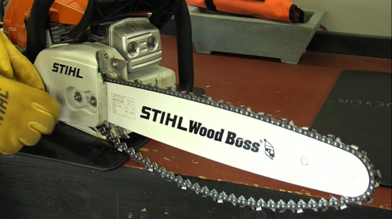 tightening saw chain
