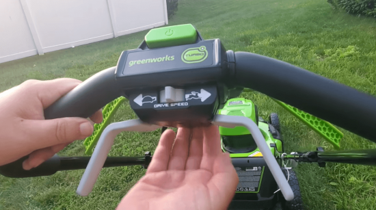turbo button of Greenworks 48V 20-inch Cordless Push Lawn Mower