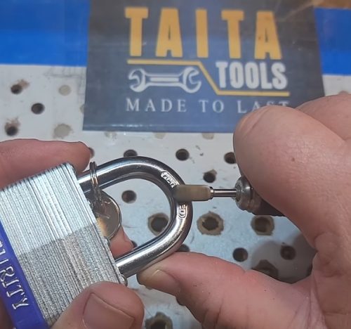 using Taita Tool on a padlock