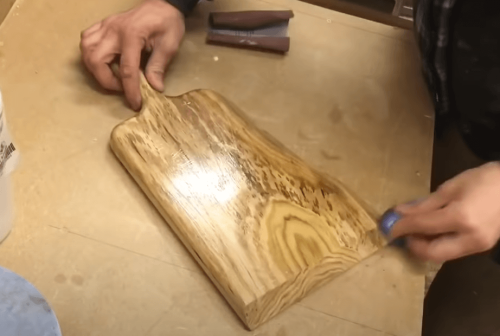 using mineral oil on cutting boards