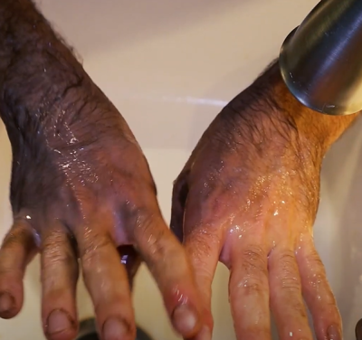 washing wood stains off hands