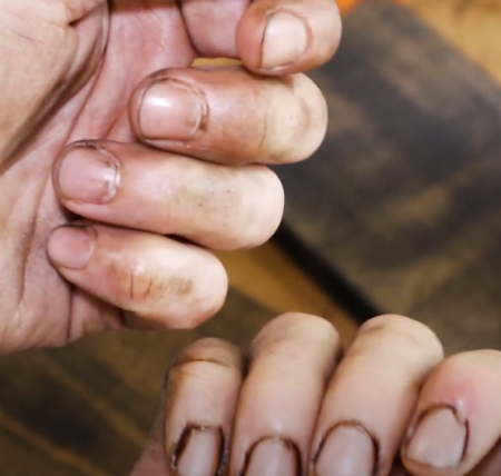 wood stains on hands